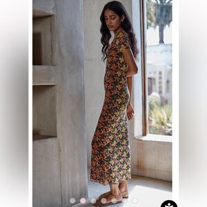 EUC Miss Vanessa Maxi Dress size S